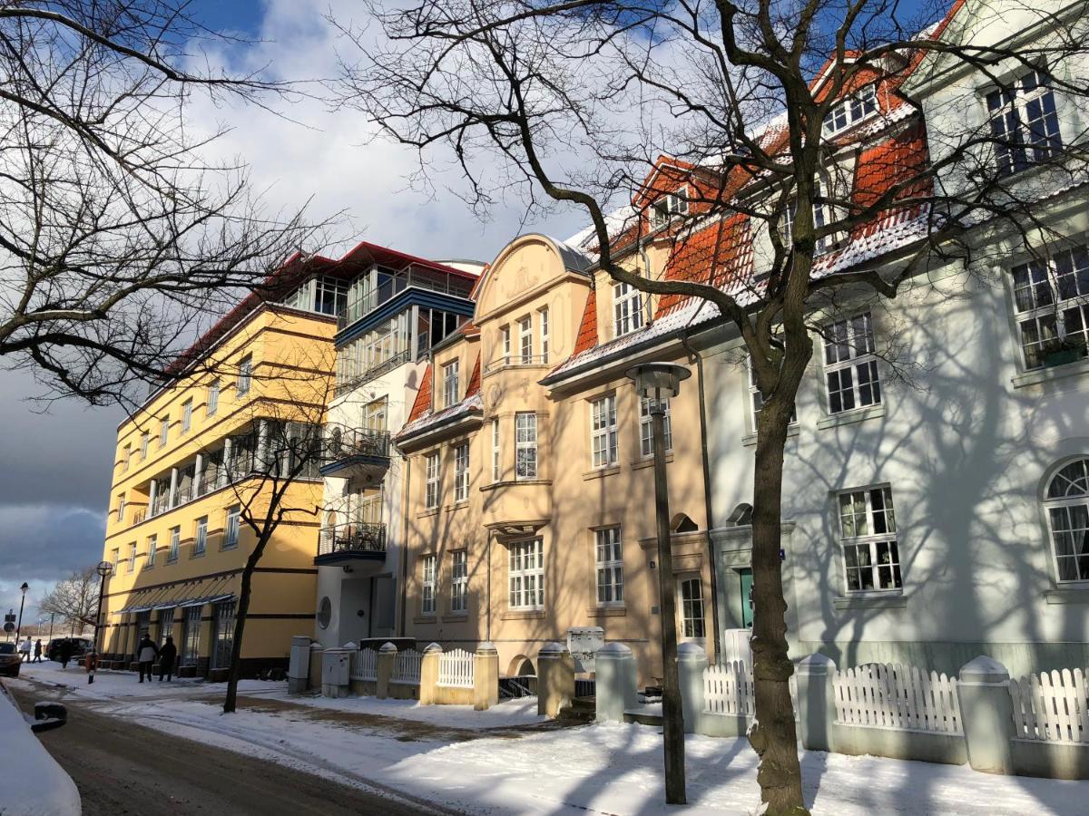 Ankerplatz Warnemuende - Direkte Strandnaehe Mit Leuchtturmblick Rostock Esterno foto